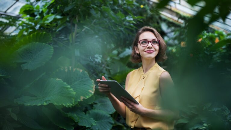 Impact Report 2022 von Invest in Visions