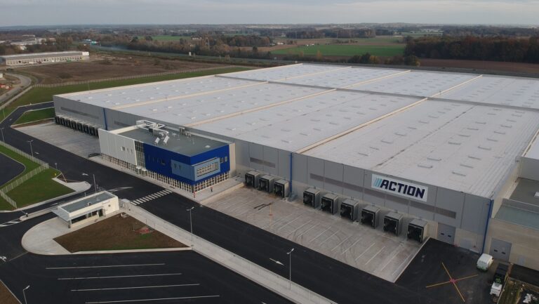 Savills Investment Management erwirbt französisches Logistikobjekt für deutsches Versorgungswerk